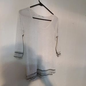 Sheer Grey and White 3/4 sleeve Top